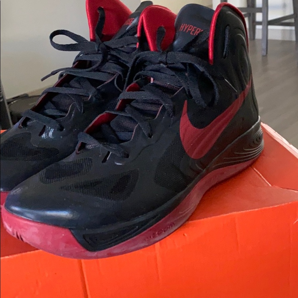 Nike hyperfuse basketball shoes